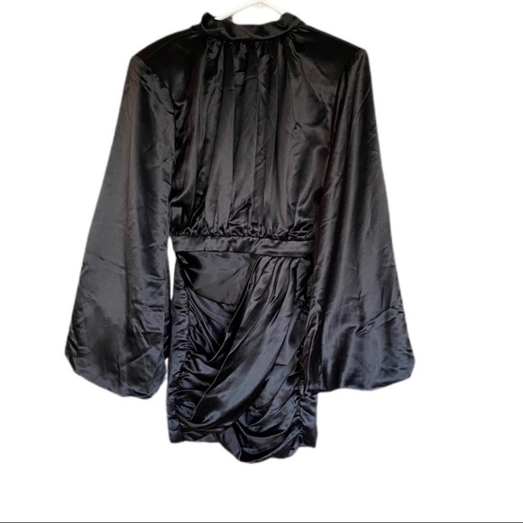 House of CB Khristen Black Satin Blouson Dress xsmall nwt - Picture 3 of 8